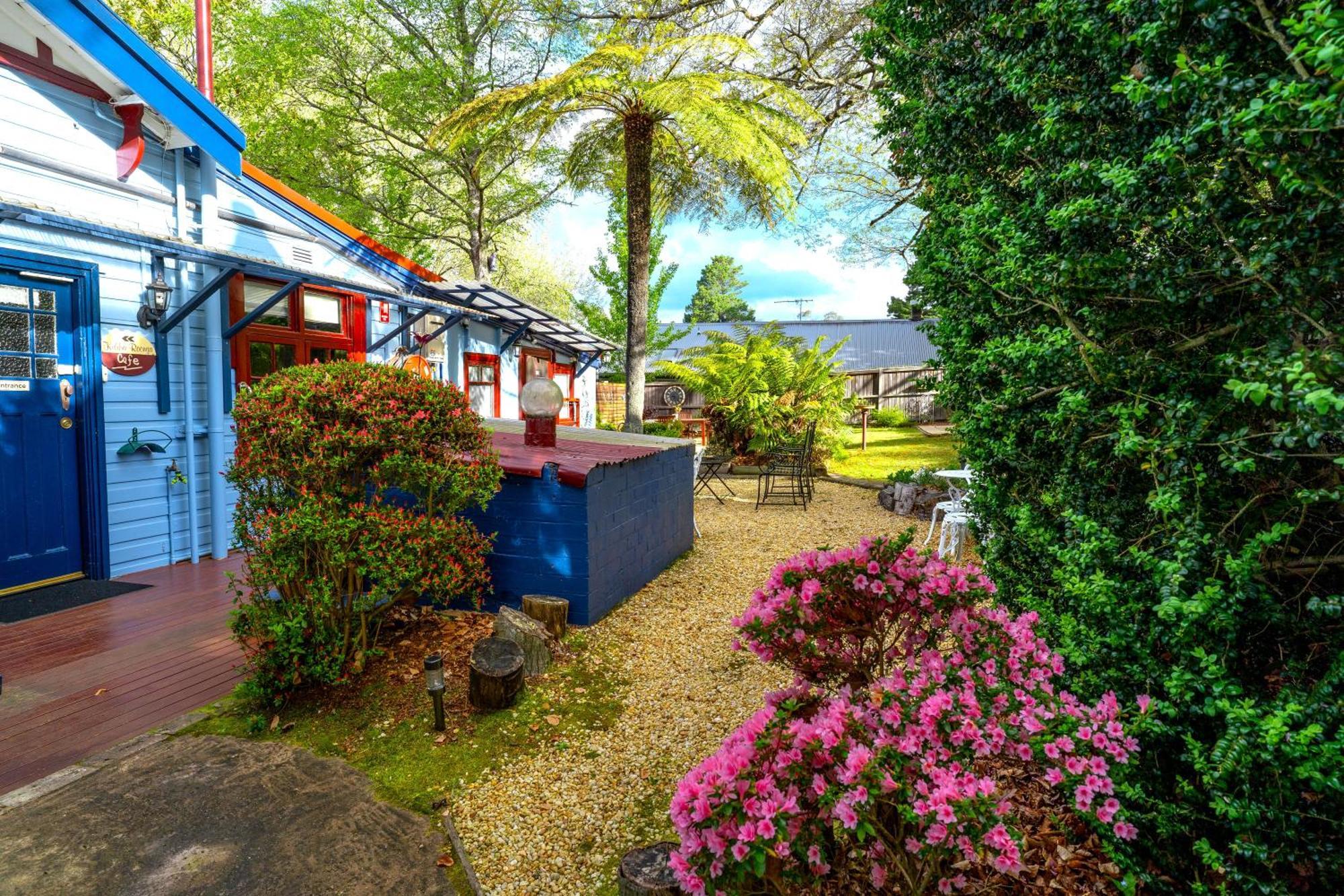 Kubba Roonga Guesthouse - Boutique Luxury Spa Retreat & Gardens - Blue Mountains Blackheath Exterior photo