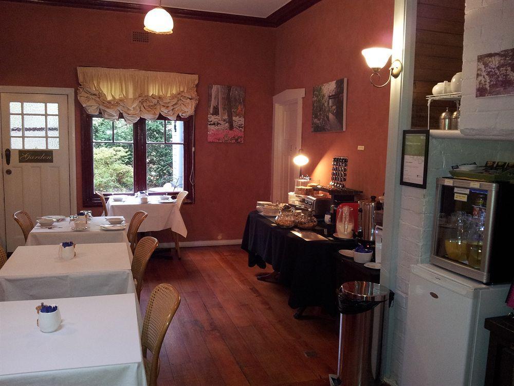 Kubba Roonga Guesthouse - Boutique Luxury Spa Retreat & Gardens - Blue Mountains Blackheath Exterior photo