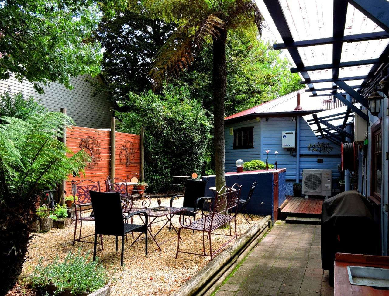 Kubba Roonga Guesthouse - Boutique Luxury Spa Retreat & Gardens - Blue Mountains Blackheath Exterior photo